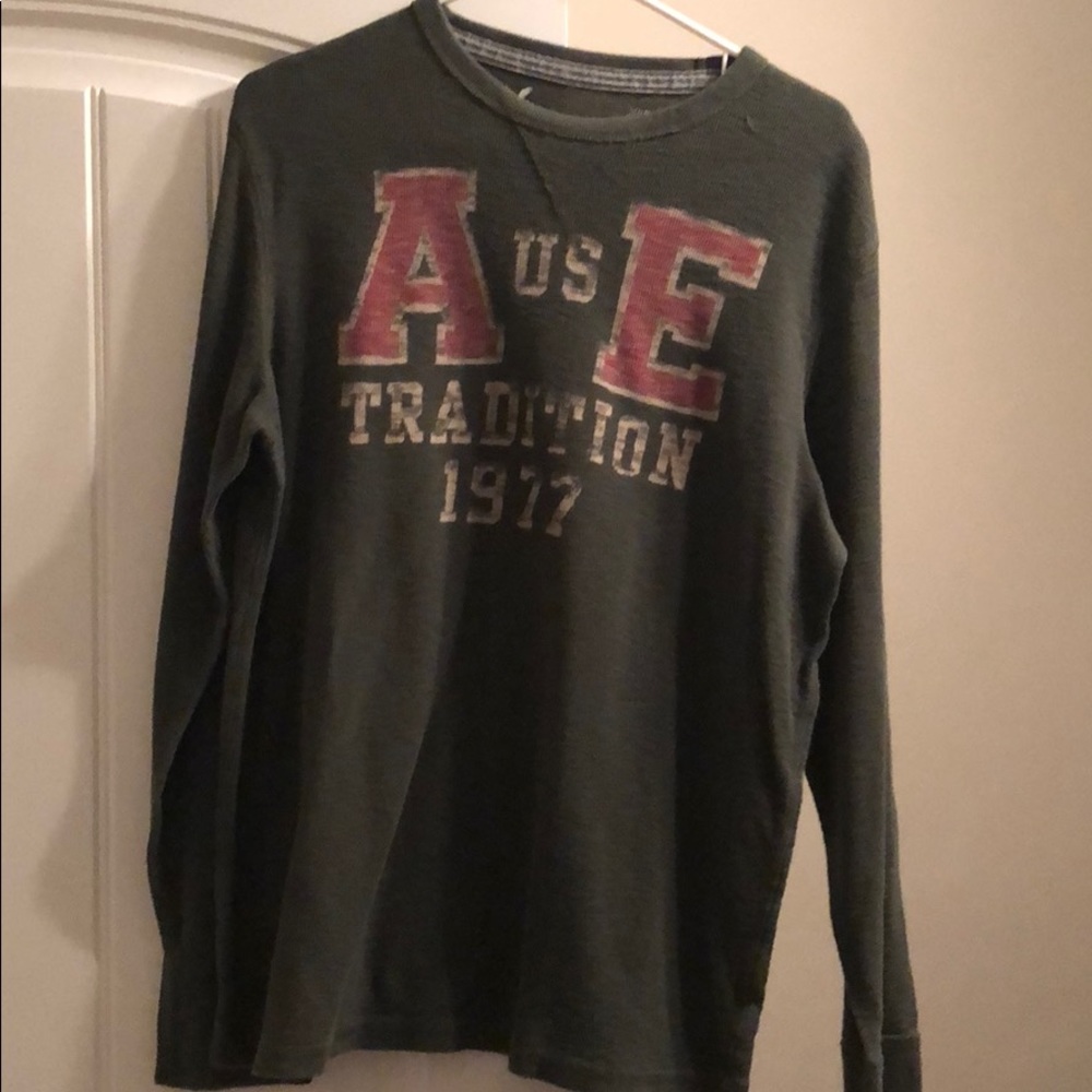 Vintage fit American eagle shirt
